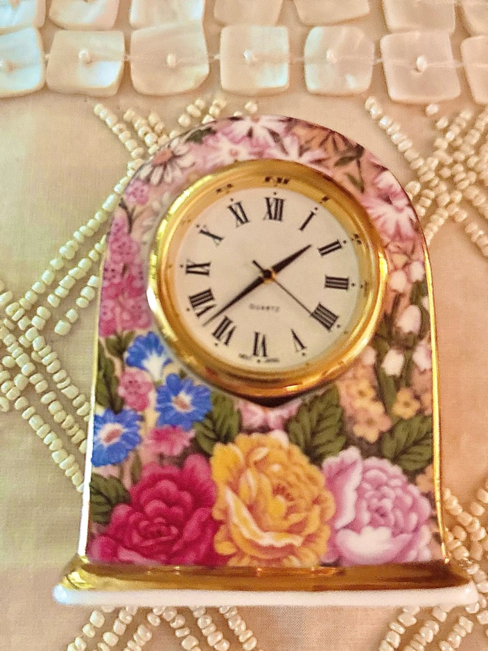 CLOCK MINI DECORATIVE FINE BONE CHINA STAFFORDSHIRE, ENGLAND SUMMER GARDEN EUC